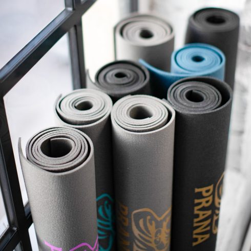 PRANA Prémium "Golden Luxury", jógamatrac hordozó hevederrel